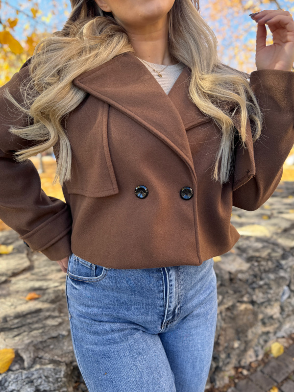 Krátky hnedý kabátik - BROWNIE 4