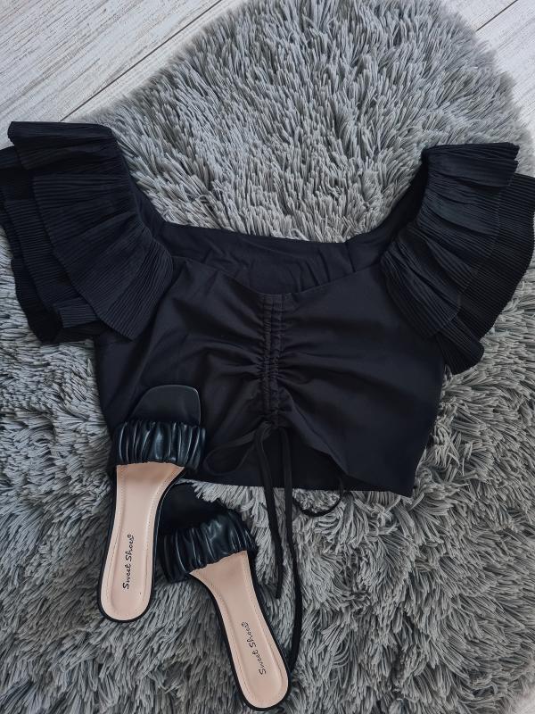 Top s volánmi- BLACK